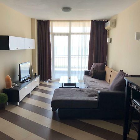 Psb Apartments Hotel Heaven Slântsjev Brjag Eksteriør bilde
